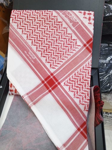 شماغ البسام البصمه 28 انجليزي