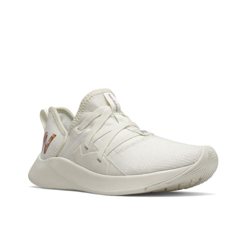 نيو بالانس حذاء جري نسائي