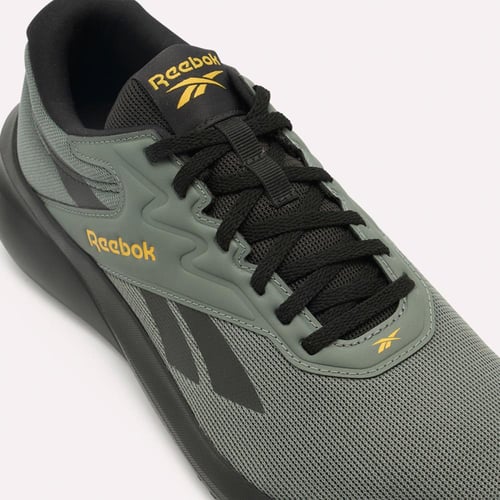 ريبوك حذاء رجالي