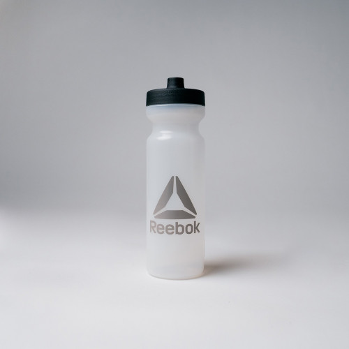 ريبوك مطارة ماء