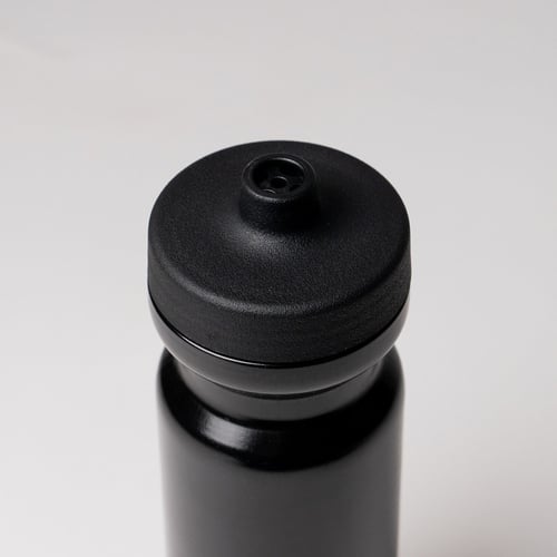 ريبوك مطارة ماء