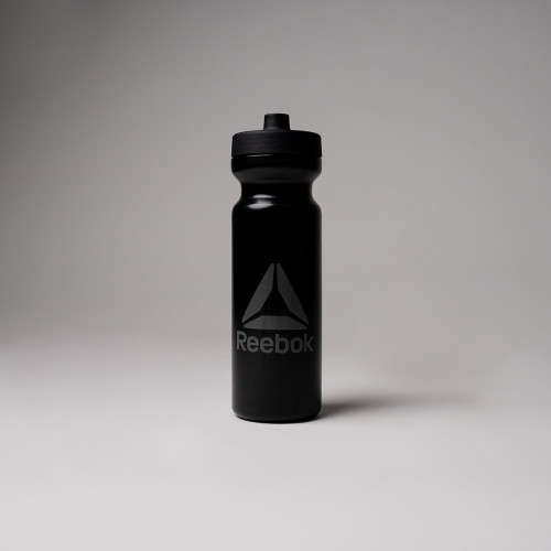 ريبوك مطارة ماء