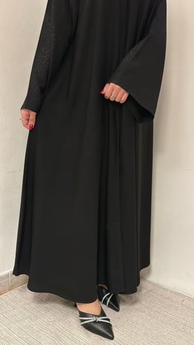 1062 - عباية قماش باربي نص كلوش