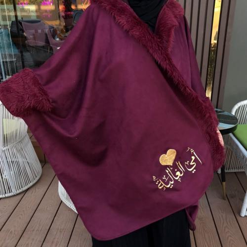 شال شتوي نسائي بالاسم رصاصي