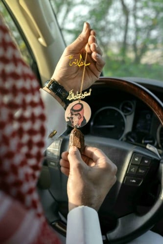 تعليقة سيارة عود بالصورة - سلطانة