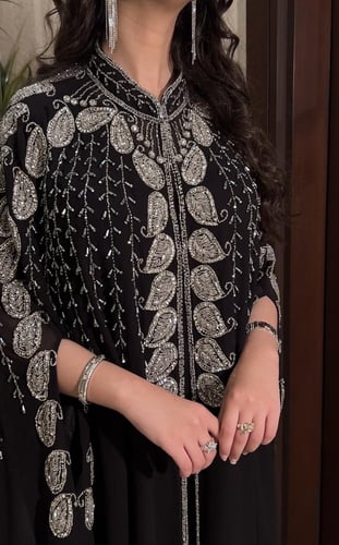 جلابيه اسود شيفون بتطريز فضي فاخر