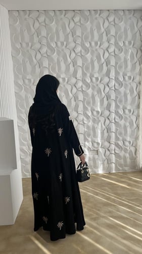عباية كلوش اسود M40