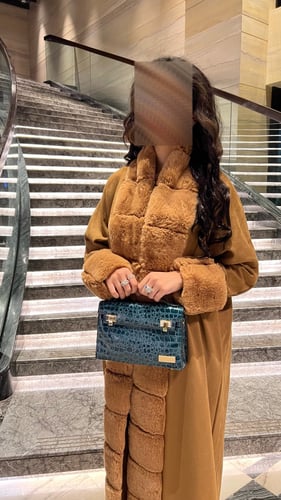 عباية فرو بني كراميل M15