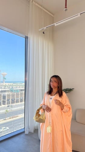 عباية بشت بهدب مشمشي M49