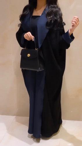 عباية دبل فيس بقصة فراشة باللونين الاسود والكحلي