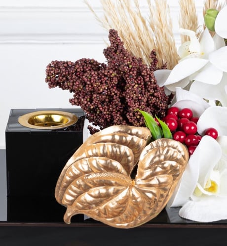 الهدية الذهبية مبخرة وشوكولاتة