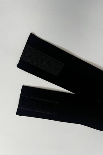 نقاب متوسط الطول لاصق