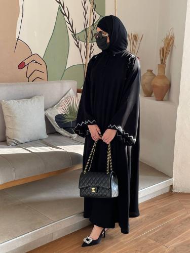 عباية تطريز اكمام وكتف