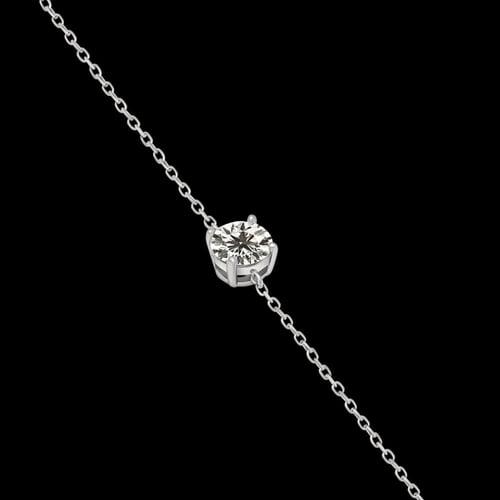 قلادة و سوارة و حلق سوليتير اي ڤي