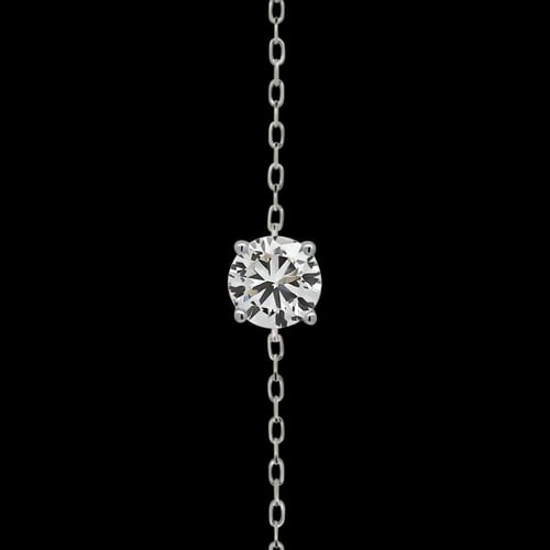 قلادة و سوارة و حلق سوليتير اي ڤي