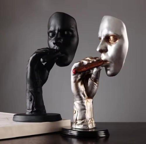 مجسم تحفة التأمل والسيجار