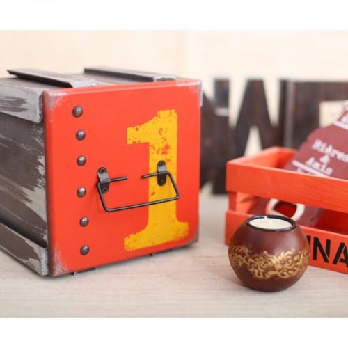 مجموعة من من 6بوكسات خشبية للتخزين وبشكل ديكور