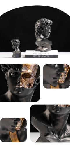 مجسم ديفيد مع جمجمه الحجم الكبير