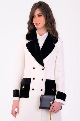 فانسي بليزر - أوف وايت