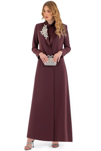 كاميليا بليزر - بني