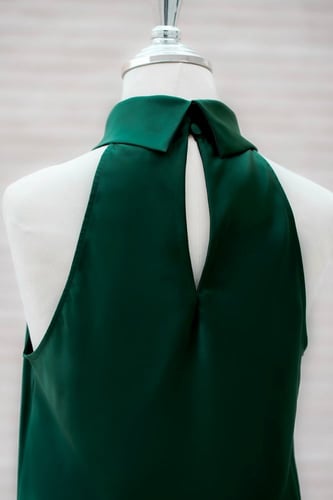 فستان حرير اخضر بلمعه