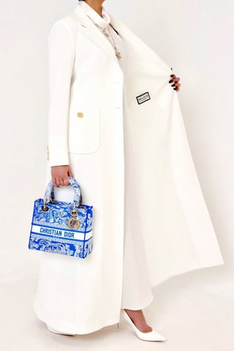 قلوري بليزر - أوف وايت