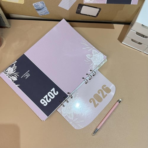 أجندة 2026 المطبوعة وردي