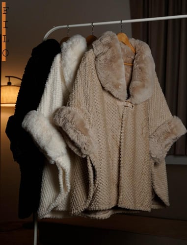 كاب فرو فاخر (Faux Fur Cape)-كاكي