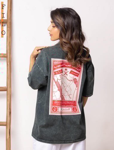 تيشيرت ملصق بريدي