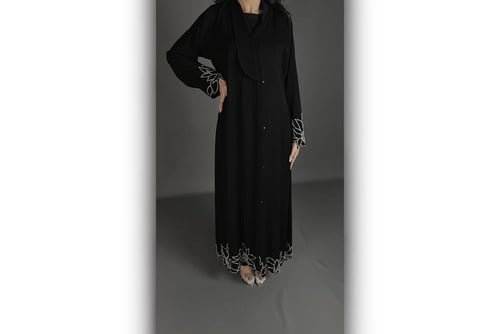 عبايه قماش كريب كوري - تطريز خرز