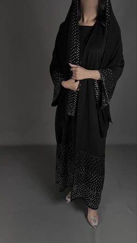 عبايه قماش نواعم كوري - كريستال فرنسي فضي