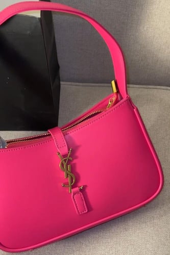 ايف سان لوران