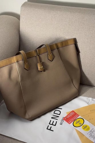 فندي توت باق