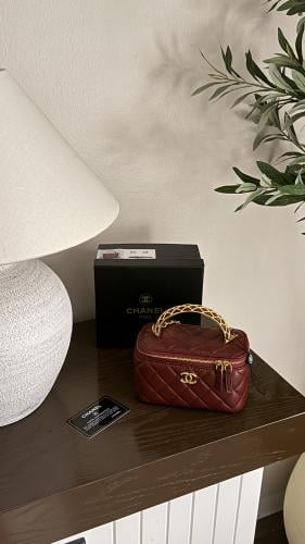 شانيل فانيتي