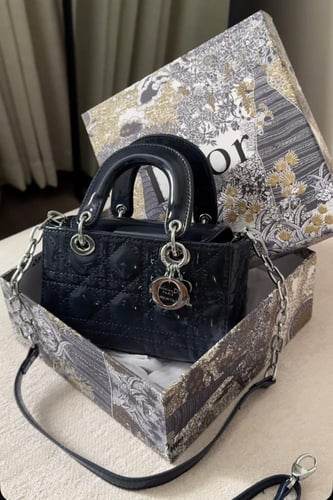 ليدي ديور - ميني