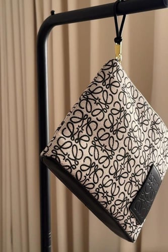 باوتش لويفي