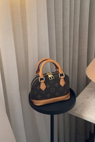 لويس فيتون بيبي ألما