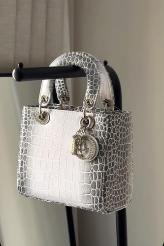 ليدي ديور - L