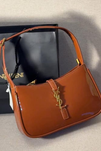 ايف سان لوران