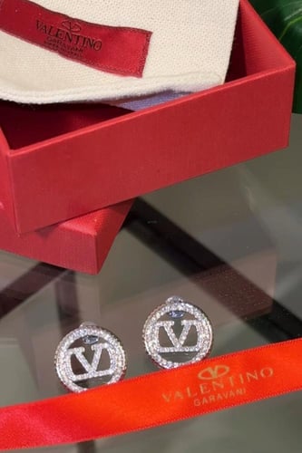 حلق فالنتينو