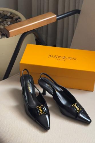 كعب سان لوران