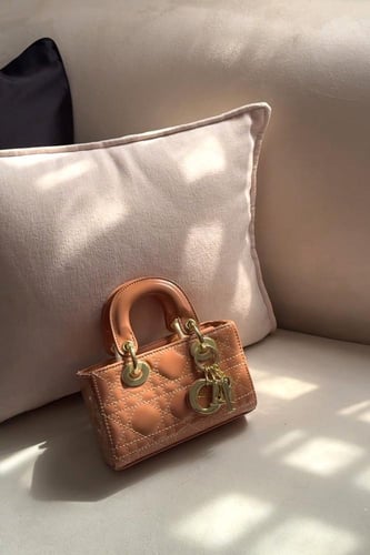 ليدي ديور - S