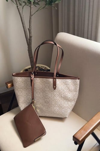 توت باق لويفي