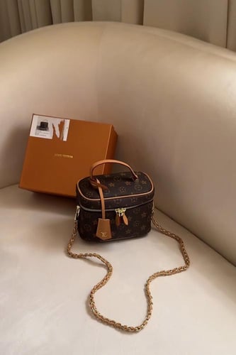 لويس فيتون فانيتي