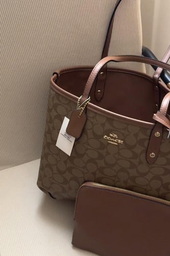 توت باق كوتش دبل فيس