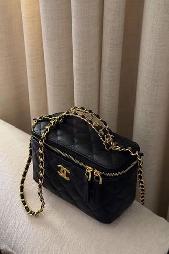 شانيل فانيتي