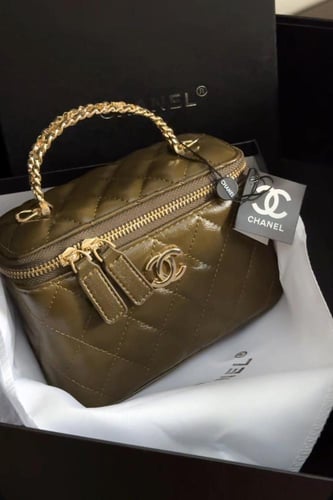 شانيل فانيتي