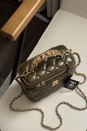 شانيل فانيتي