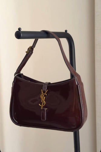 ايف سان لوران