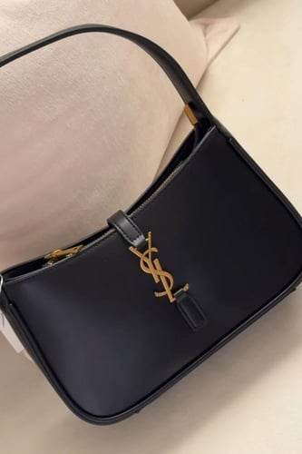 ايف سان لوران